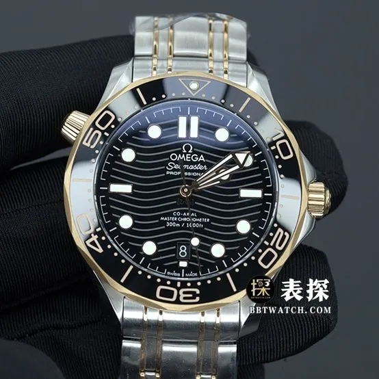 VS FactoryOmegaSeamaster300Mtop-tier watch men's rose gold black steel bracelet model pictures and prices wearing live photos