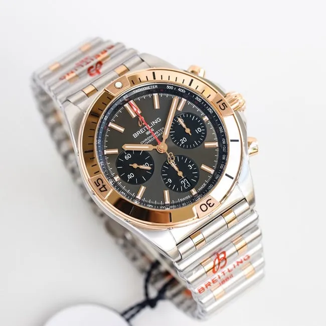 top-tier replicaBreitlingsuper bullet chain 42mm black dialAsia-7750mechanical movementsteel bracelet rose gold front view