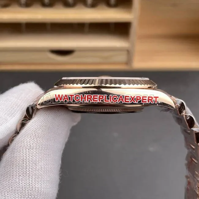 collectible watch QF factory Rolex Day-Date coffee plate rose gold 40mm wearing live photos