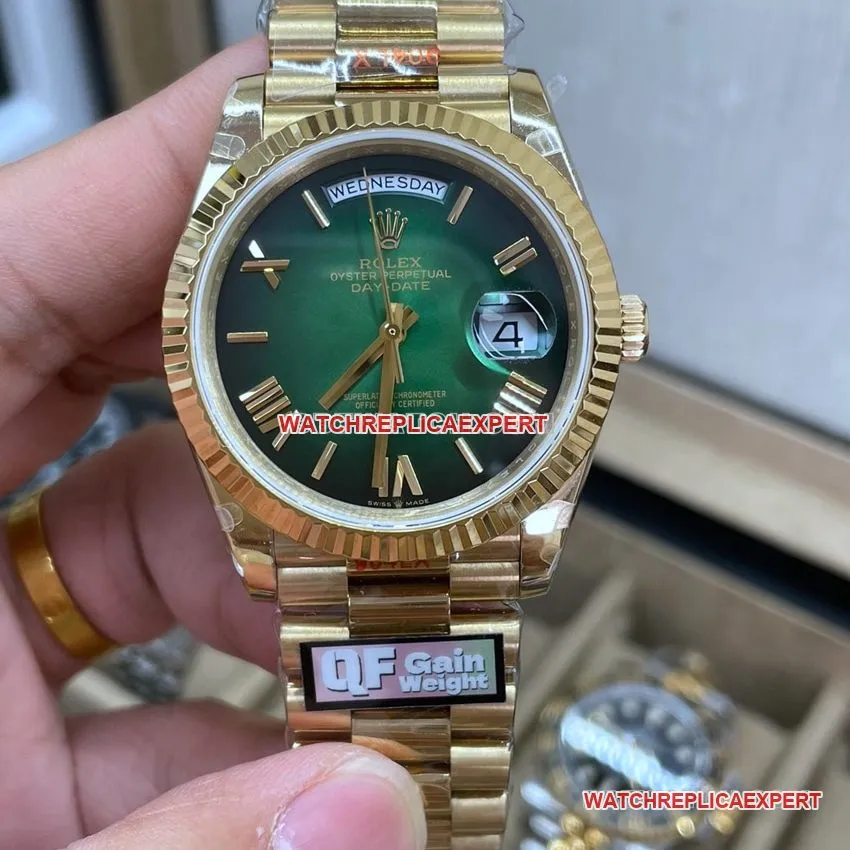 QF factory RolexDay-Date type 1:1top-tier smoked green m228238-0069front live photo