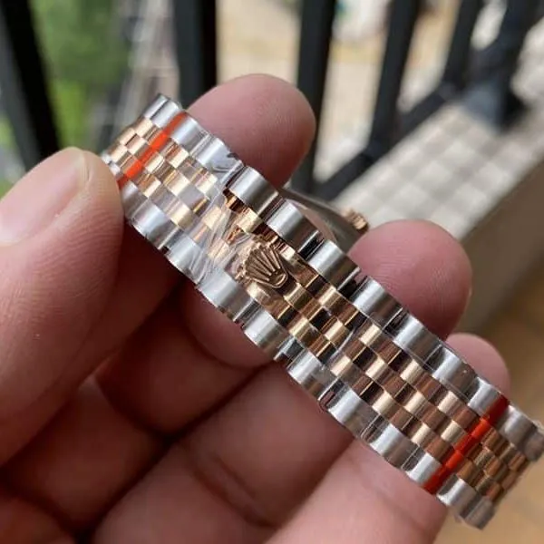 Rolex high-quality watch women's log watch front view