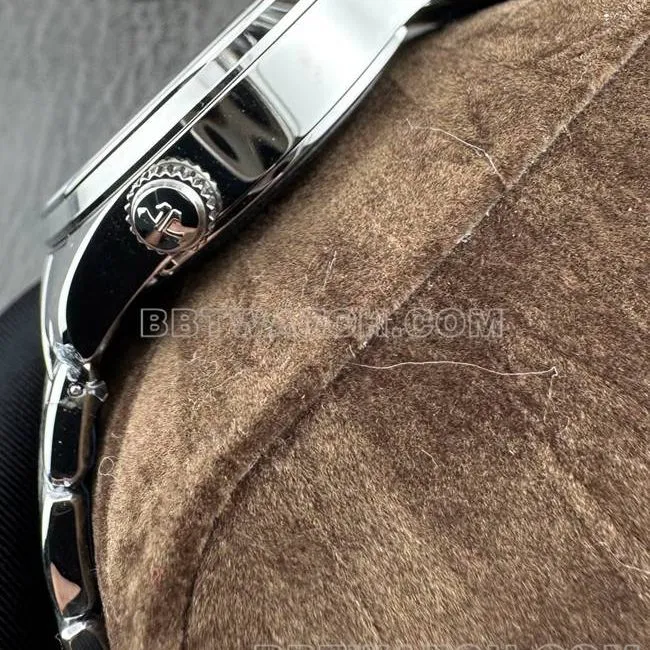 collectible watch Jaeger-LeCoultre9F factory master silver dial mechanical 1428421front live photo