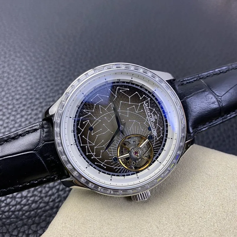 Jaeger-LeCoultre watch master series orbital flywheel men's mechanical watch back cover picture