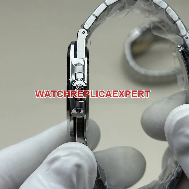 Patek Philippetop-tier watch BBF factory Nautilus Tiffany blue dial324movementsteel bracelet model front live photo