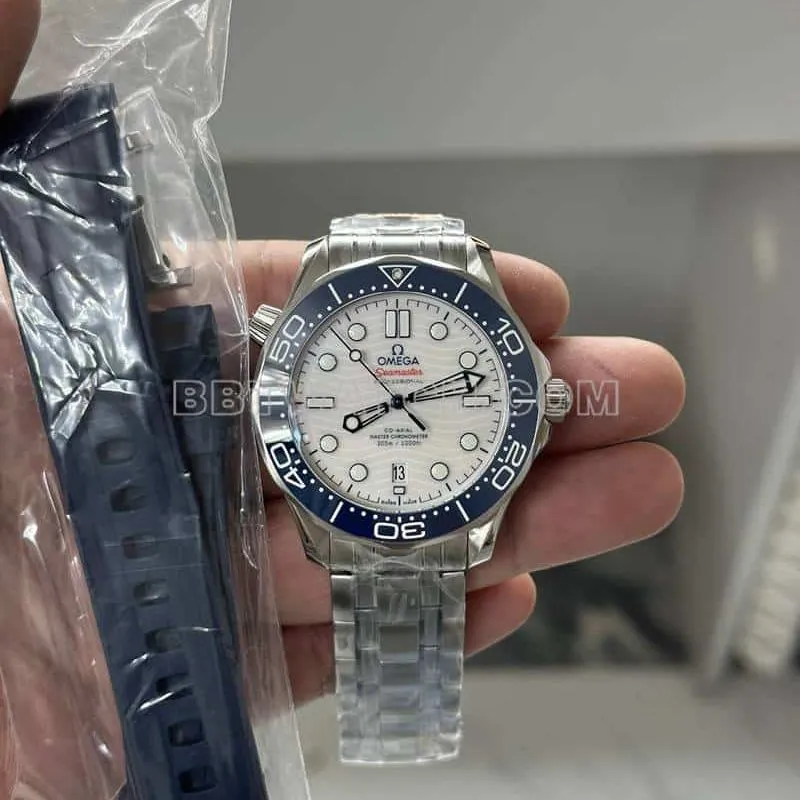 VSOmegaSeamaster1:1super clonewhite dial522.30.42braceletlive photos