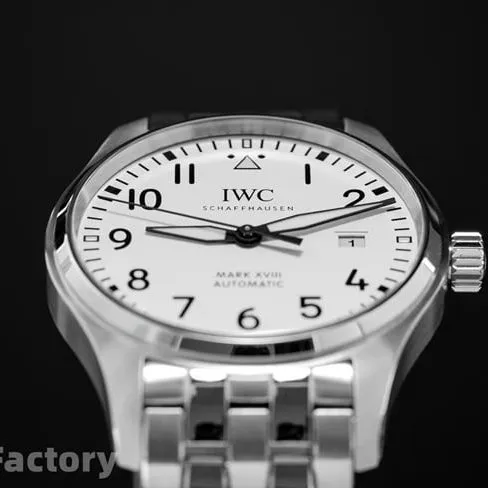 V7 Factory Top IWC Imitation Watch Men's White Dial Steel Band Pilot Series 18 Round Dial Mechanical Watch Caseback Photo