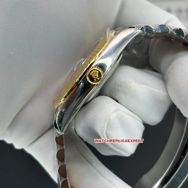 1:1replica watch RolexVS Factory log black dial3235movementside live photo