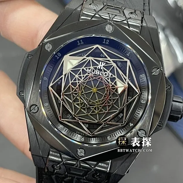 WWF BIG BANGHublot1:1replica watch black dial rubber model 415.CX.1112.VR.MXM18bracelet picture