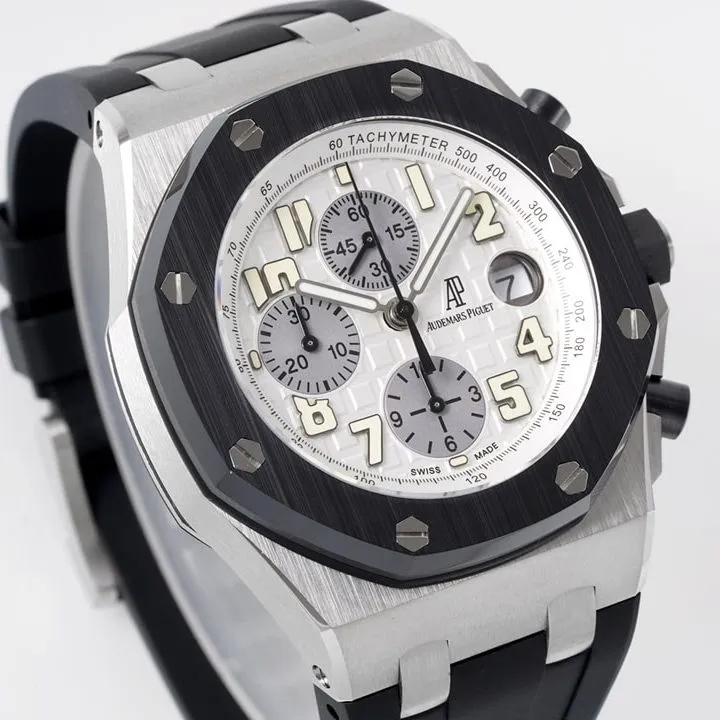 APF factory Audemars Piguet men's Royal Oak offshore top-tier 1:1super watch silver white dial rubber model 25940SK.OO.D002CA.02side live photo