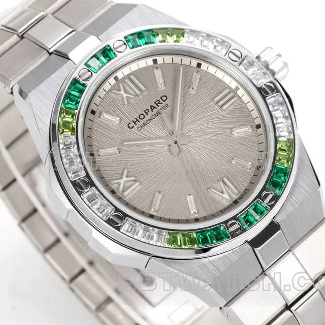 Chopard collectible watch GH factory snow mountain proud wing 41mm gray plate green sapphire crystaldiamond bezelside live photo
