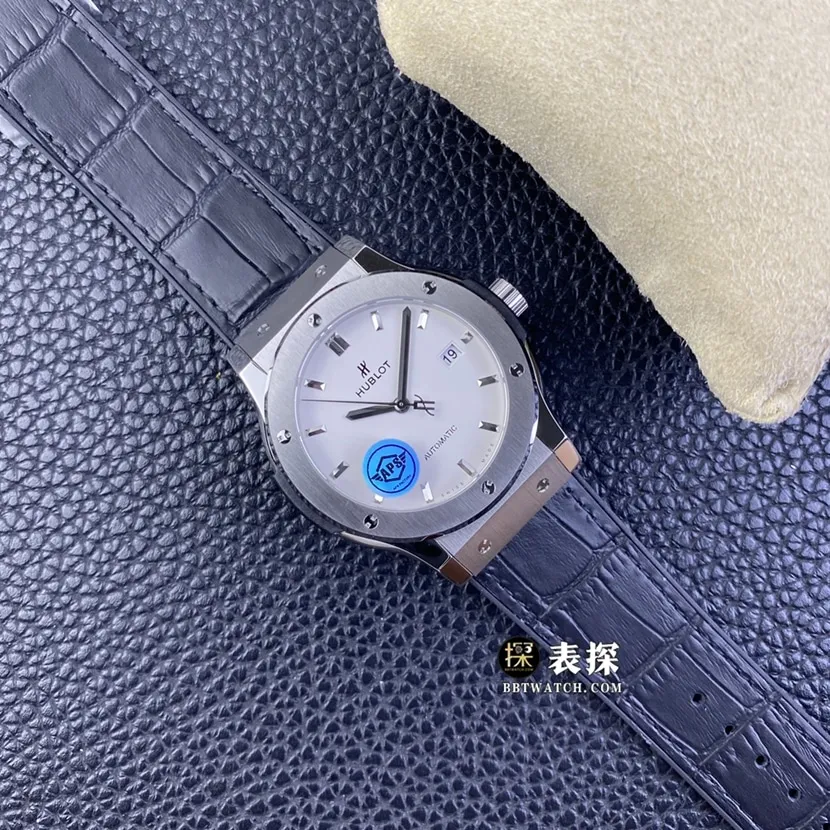 Hublot ceiling, APS classic fusion watch, front view