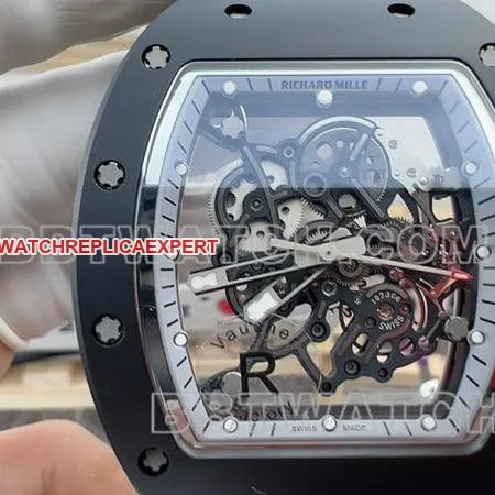 Richard Mille's collectible watch R factory hollow plate black rubber model RM055front live photo