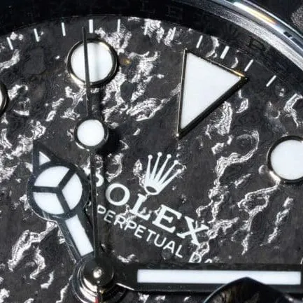 Big factory high-quality replicaVS new product RolexGMT-Master carbon fiber case with hard appearance side view