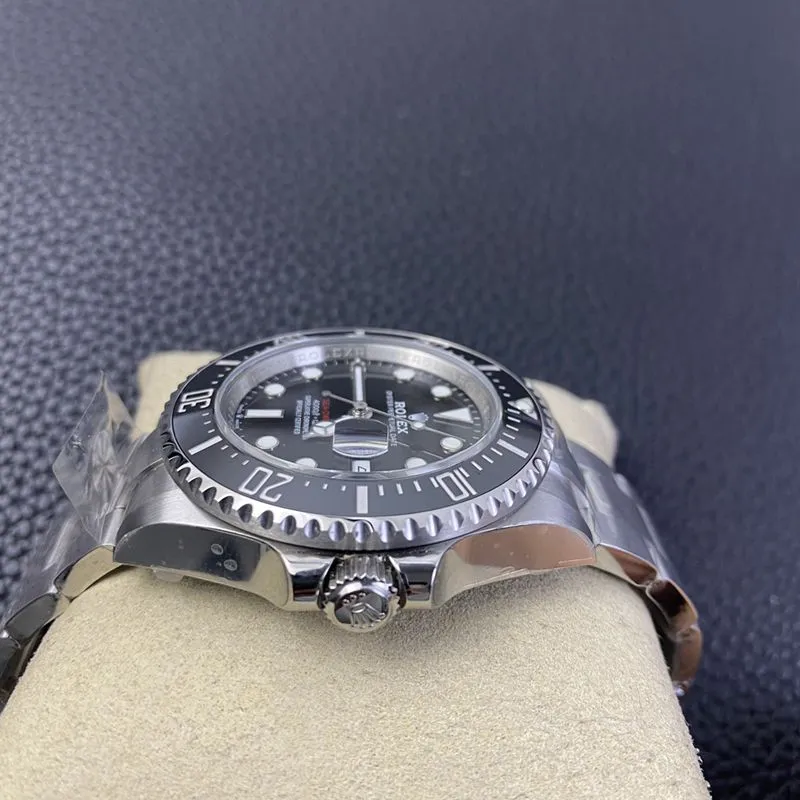 Rolextop-tiersuper watch single red Sea-Dweller series men's mechanical watch front view