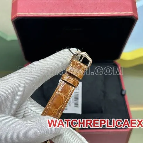 collectible watch tank DR factory Cartier silver white dialquartz gold brown braceletfront live photo