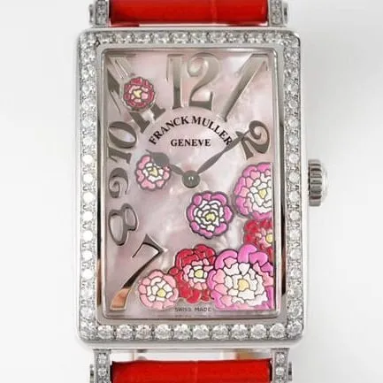 ZF Factory Frank Muller top-tier watch quartzLONG ISLAND series ladies white dial red band watch front view