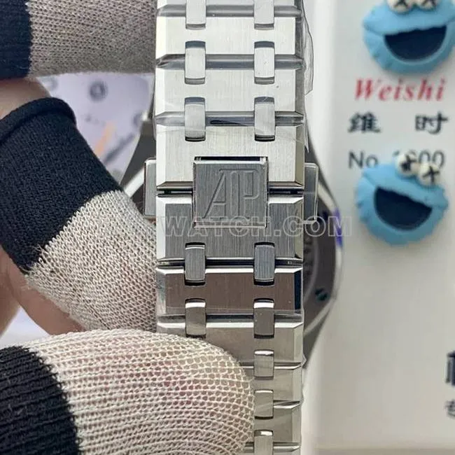 collectible watch Royal Oak BLS factory Audemars Piguetblue dial mechanical 26420braceletlive photos