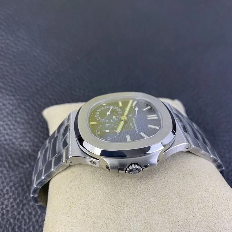 Patek Philippereplica watch PF new product Nautilus5712/1A-001 front view