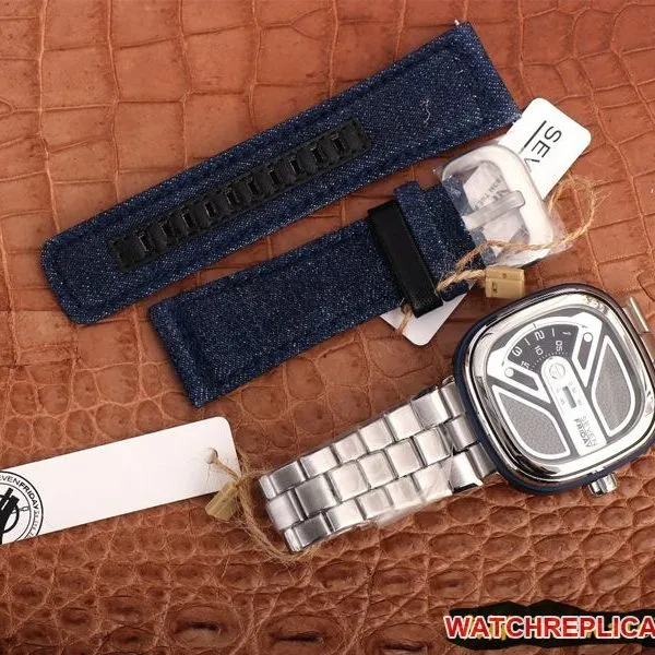 watch SEVENFRIDAY/seven day display five watch Swiss automatic movementmen's watchsteel bracelet large dialM1B/01Mclasp picture