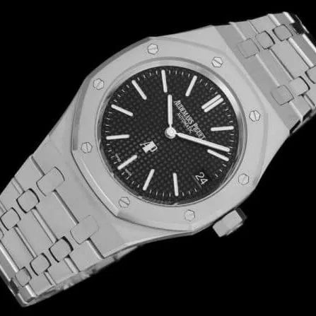 top-tier watch Audemars PiguetRoyal Oak super two-pin mechanical movement15202 white steel black bottom men's watch movement picture