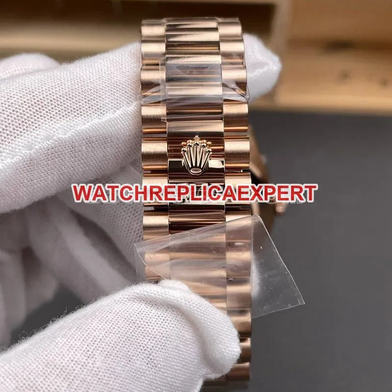 Rolex collectible watch RC factory Day-Date40mmgreen dial3255rose goldsteel bracelet front live photo