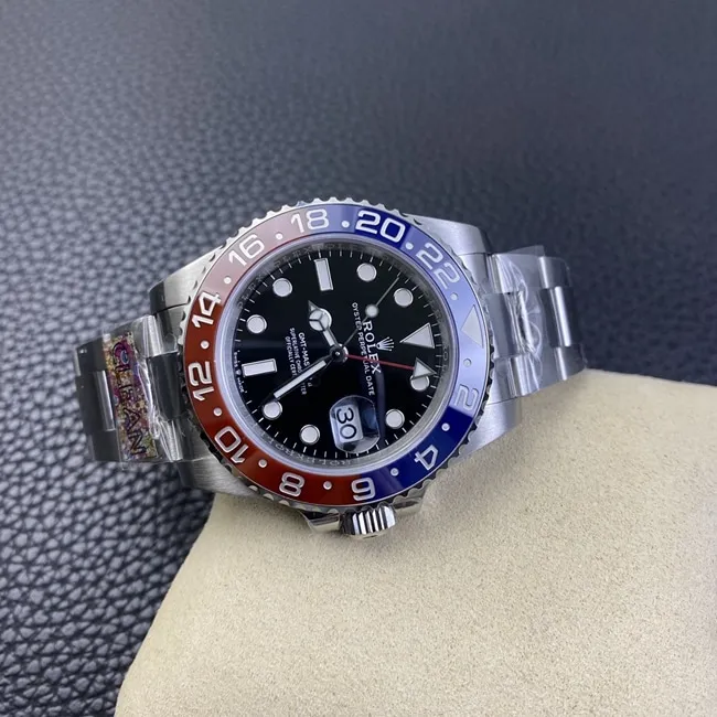 Rolextop-tier watch men's black dialsteel braceletGMT-Master type automatic movement watch three-bead strap side view