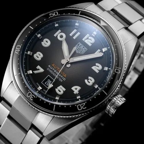 2021 latest KOR out of TAG HEUER TAG Heuer AUTAVIA series top front view