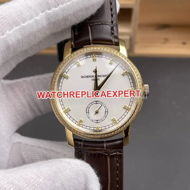 Vacheron Constantintop-tier watch XR factory inherited white dial2824mechanical movementleather strap model 82172front live photo