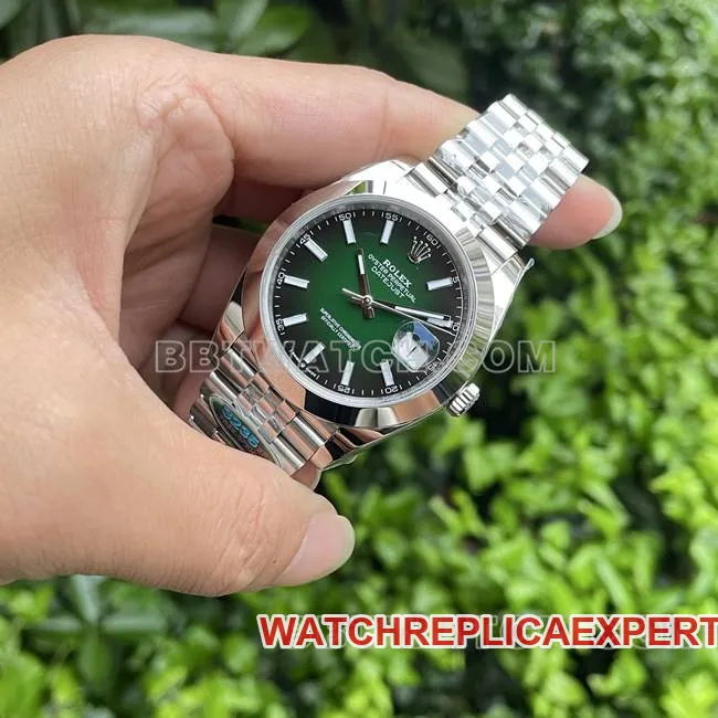 collectible watch ERF factory Rolex log green dial3235 mechanical 41mmfront live photo