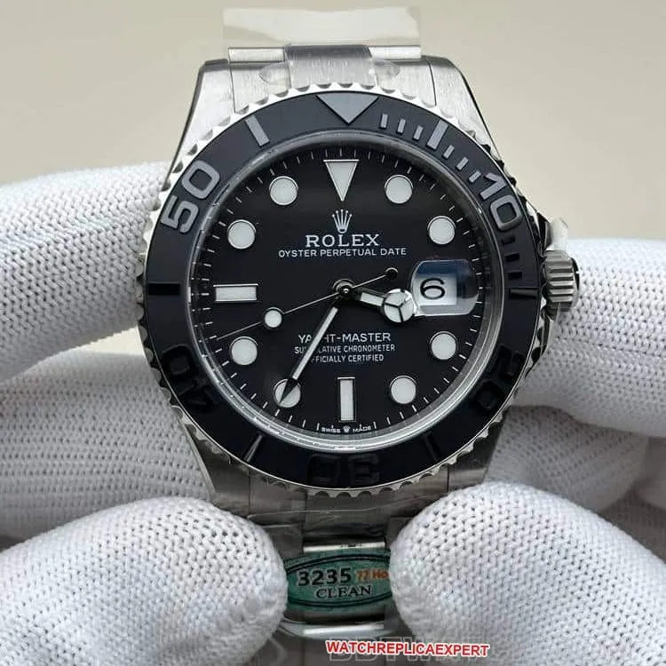 CleanRolex Yacht-Mastersuper cloneblack dialtitanium226627front live photo