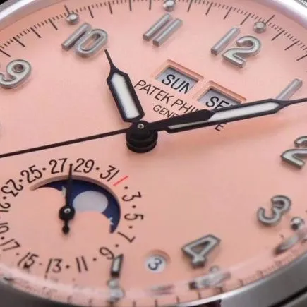 The big factory high-quality replicaGR spends a lot of money to create a classic timepiece—Patek Philippe pink 5320G-001 super complex timepiece with a diameter of 40 mm detail shots