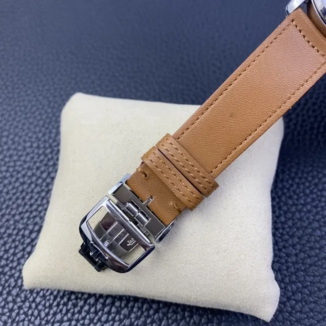 Rolextop-tier watch men's black dialsteel braceletGMT-Master type automatic movement watch three-bead strap back cover front view