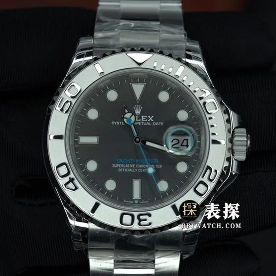 Rolex classic, VS Yacht-Master watch, front live photo