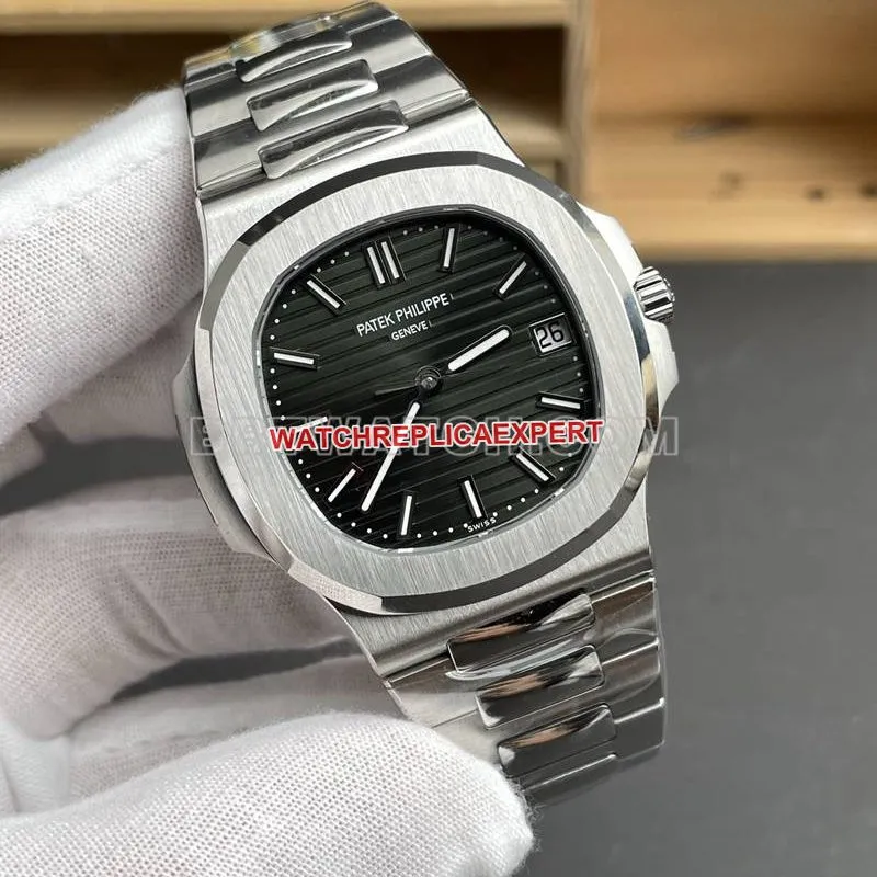 Patek Philippe collectible watch DDF factory Nautilus40mmgreen dial330movementsteel bracelet front live photo