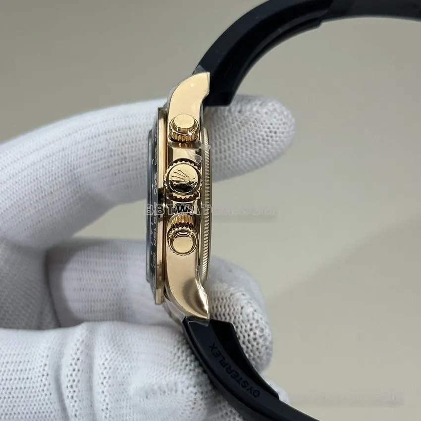 Clean FactoryRolexDaytonasuper cloneblack dialrose gold rubber model 126515front live photo