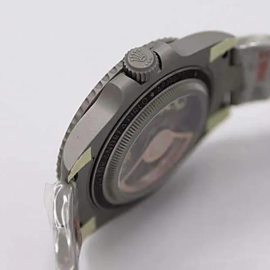 Rolexreplica watch SUBSubmariner back diamond customized version watch movement picture