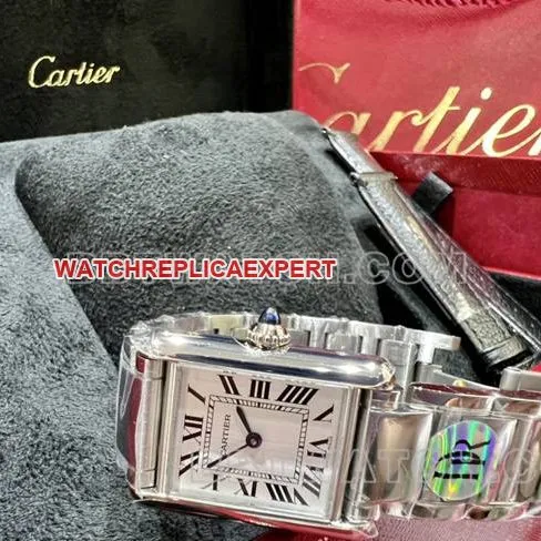 watch tank DR factory Cartier silver white dialquartz steel braceletbraceletlive photos