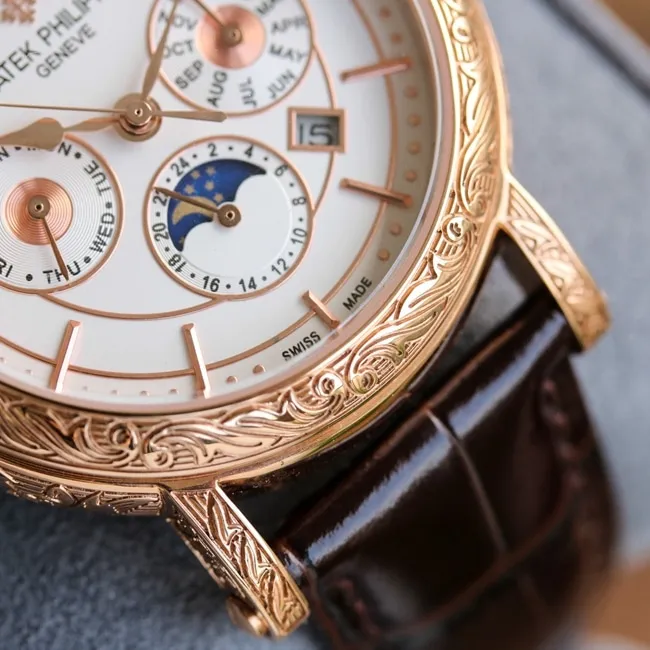 top-tier replicaPatek Philippesuper watch men's white dial brown belt new 42mm mechanical leather strap pure hand carved watch front view