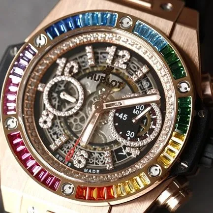 top-tier replicaHublothigh-quality watch men's white dialrubber strapBigBang Big Bang series mechanical watch side view