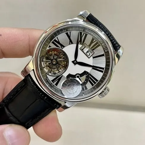top-tier watch Roger Dubuis men's white dial black belt 18kwhite goldtourbillon mechanical leather strap watch detail shots