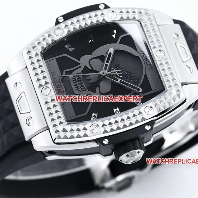 TW factory Hublot1:1super skull and hourglass patch pattern dial rubber front live photo