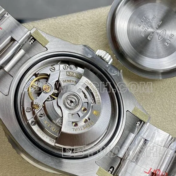 Rolex collectible watch ARF FactorySubmariner41mm no calendar Black Submariner3230movementfront live photo