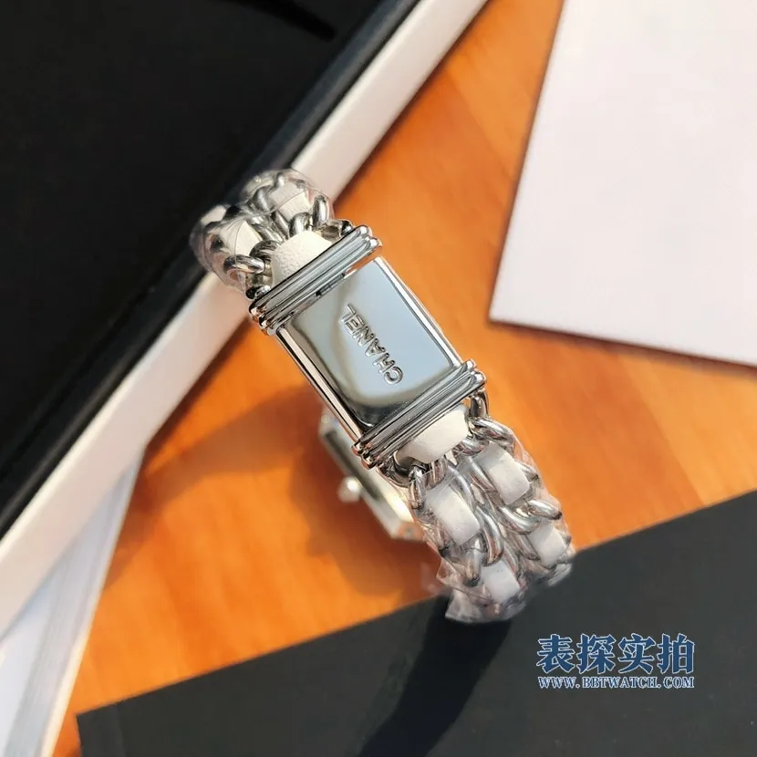 How much does a large high-quality replicac factory Chanel ladies quartz watch cost?