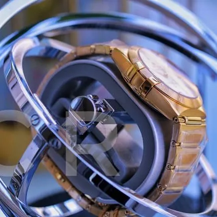 Top collectible watches Omega 5th Generation Constellation Series Gold Plate Gold Steel Strap Men's Earth Watch Front View