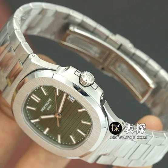 3K Factory sporty and elegant Patek Philippe1:1replica watch lumegreen dialsteel bracelet model 5711/1A-014braceletlive photos