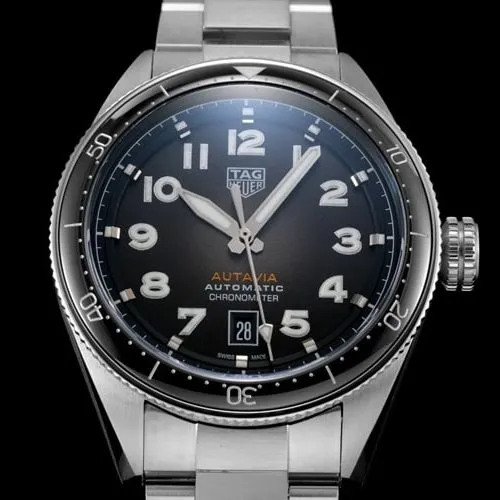 2021 latest KOR out of TAG HEUER TAG Heuer AUTAVIA series top front view
