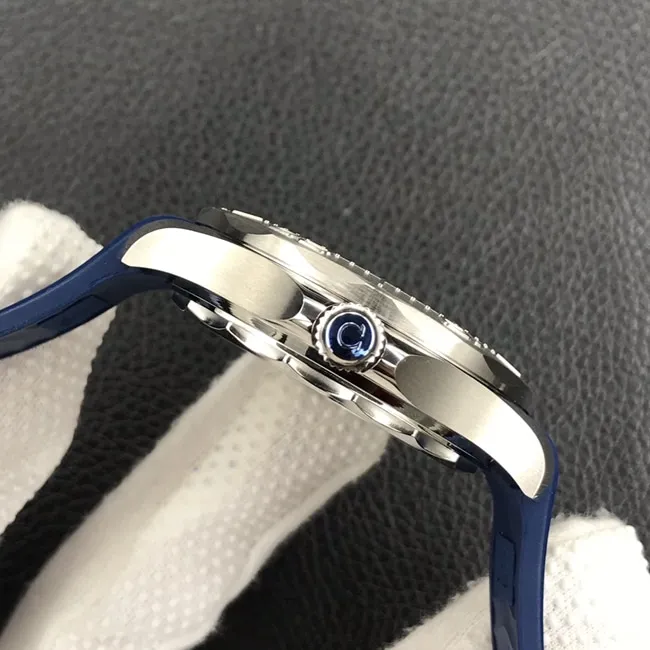 OR factory top-tier watch Omega men's blue dial blue belt Seamaster series watch back cover picture