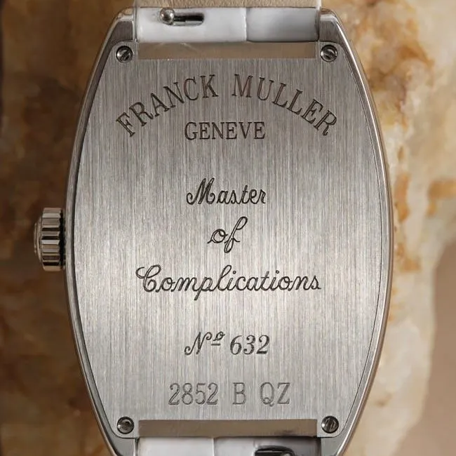 Franck Muller top-tier watch LONG ISLAND series barrel-shaped ladies white dial brown belt quartz watch detail shots