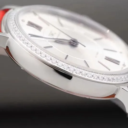 IWC's masterpiece women's watch Portofino top-tierladies' watchclasp picture