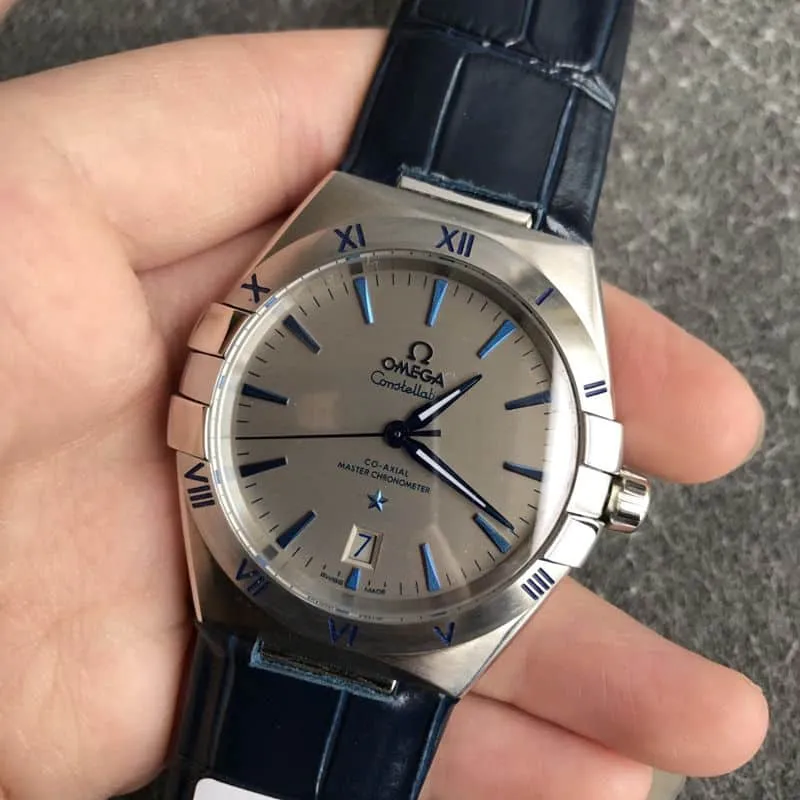 Omega Top collectible watches Fifth Generation Constellation Series Men's Mechanical Watch Front View